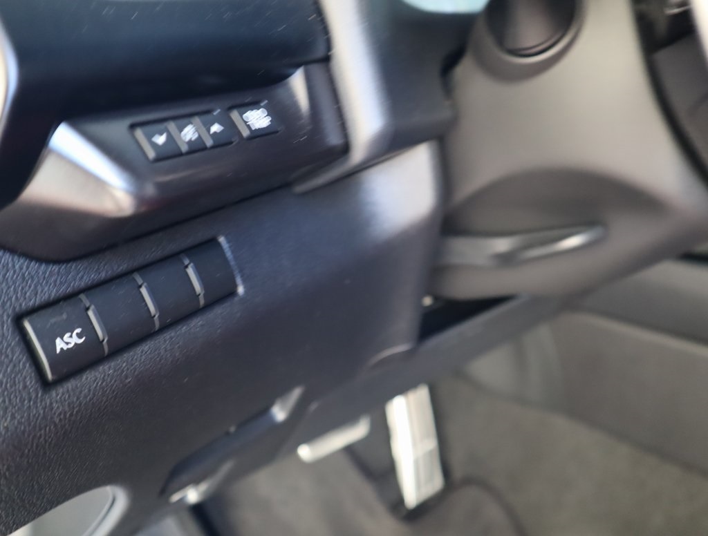 Thumbnail: 2020 Lexus UX - 23