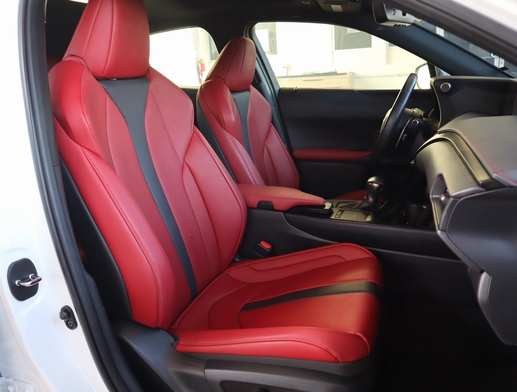 Thumbnail: 2020 Lexus UX - 27