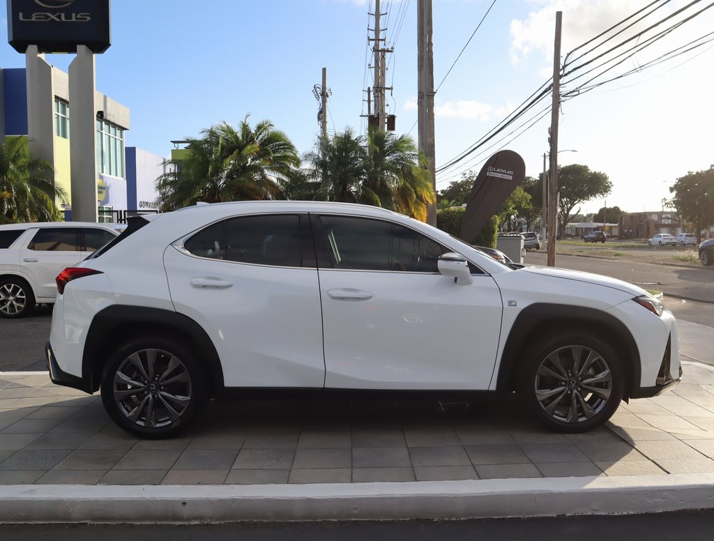 Thumbnail: 2020 Lexus UX - 4