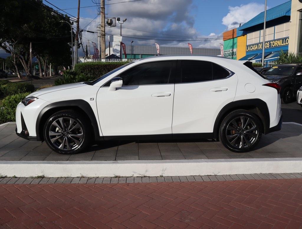 Thumbnail: 2020 Lexus UX - 8