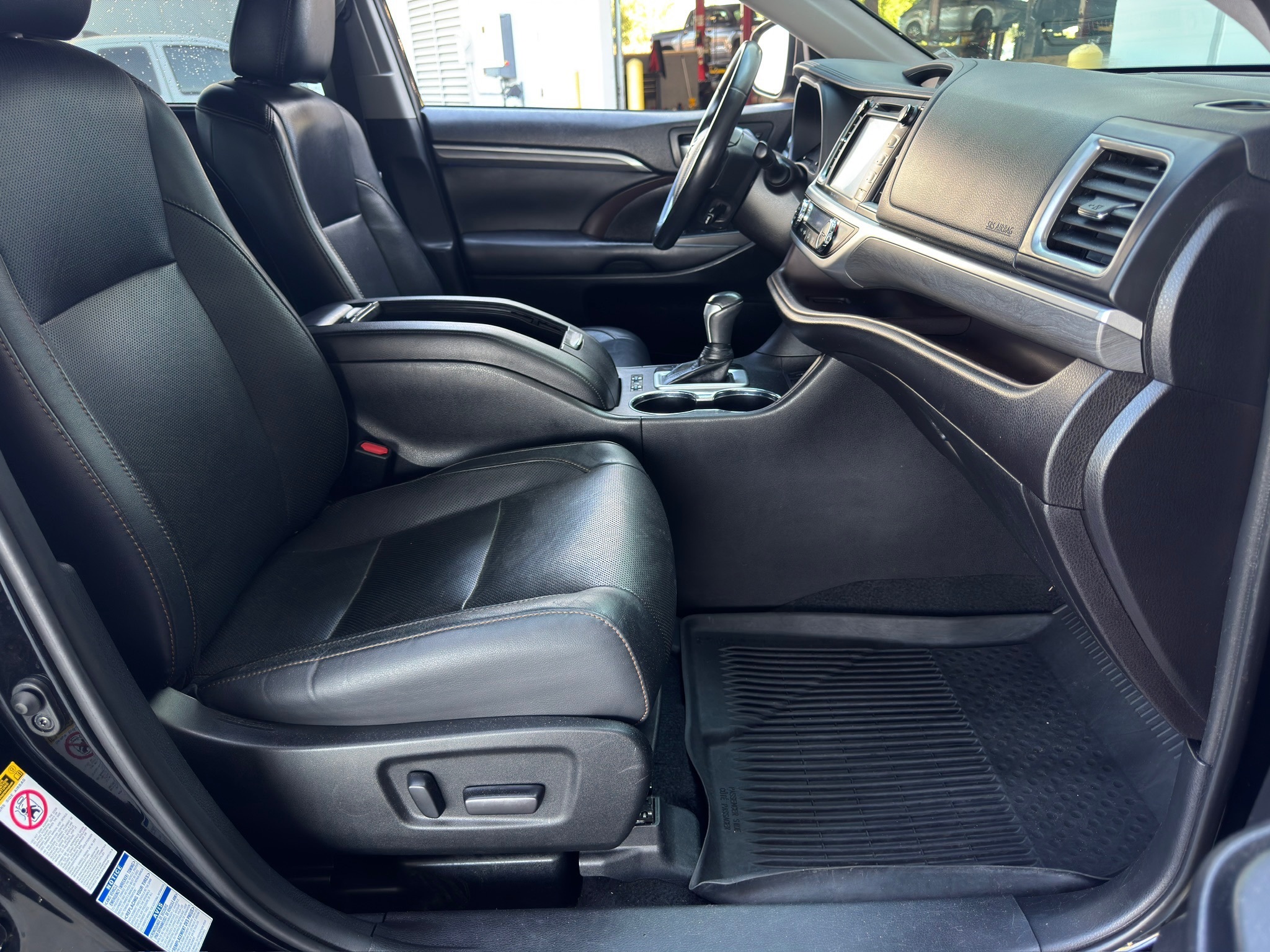 2019 Toyota Highlander Hybrid Limited Platinum Black at Gullo Toyota