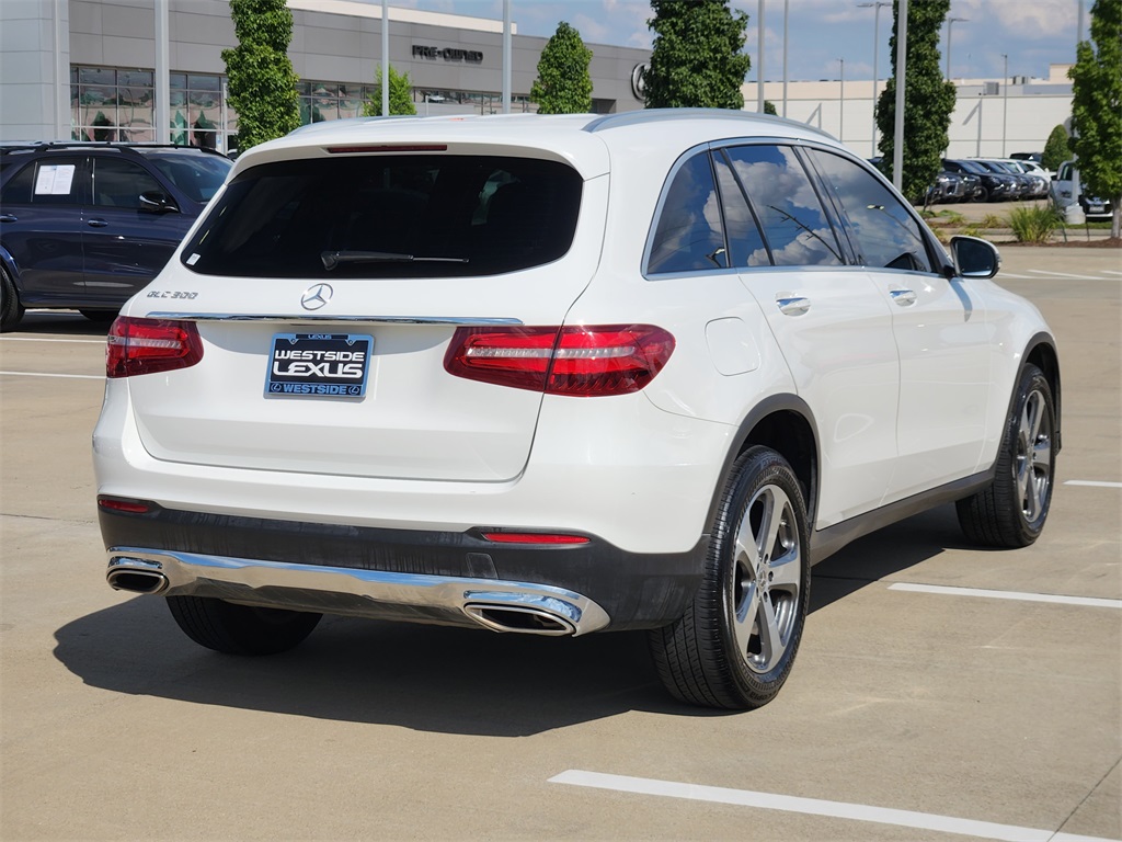 2019 Mercedes-Benz GLC GLC 300 - 6