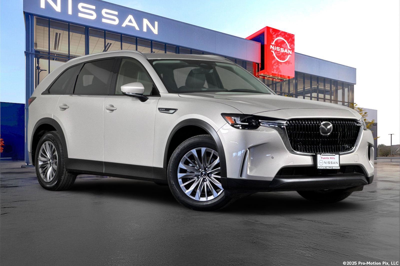 2025 Mazda CX-90 Preferred Package's photo