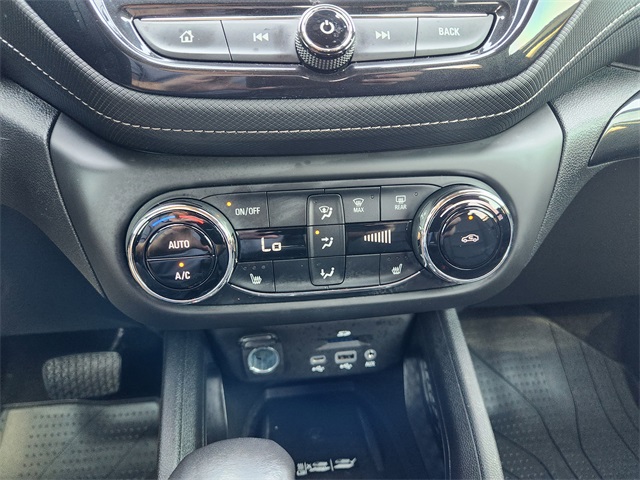 2023 Chevrolet TrailBlazer ACTIV White at AutoSavvy Houston Northwest