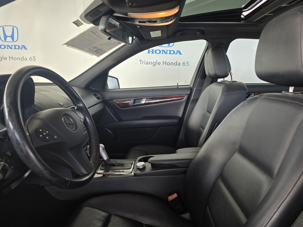 Thumbnail: 2011 Mercedes-Benz C-Class - 12