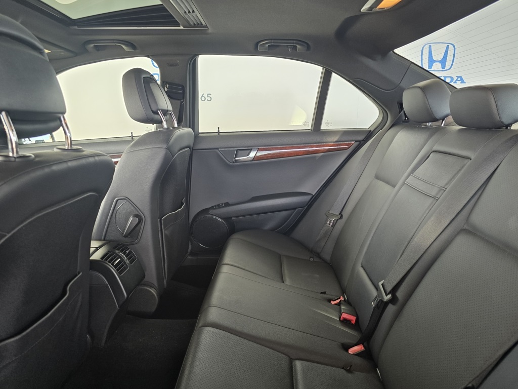 Thumbnail: 2011 Mercedes-Benz C-Class - 16