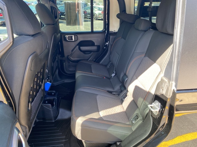 Used Car 2021 Jeep Gladiator  Mojave For Sale Under $40,000 In San Antonio, Texas