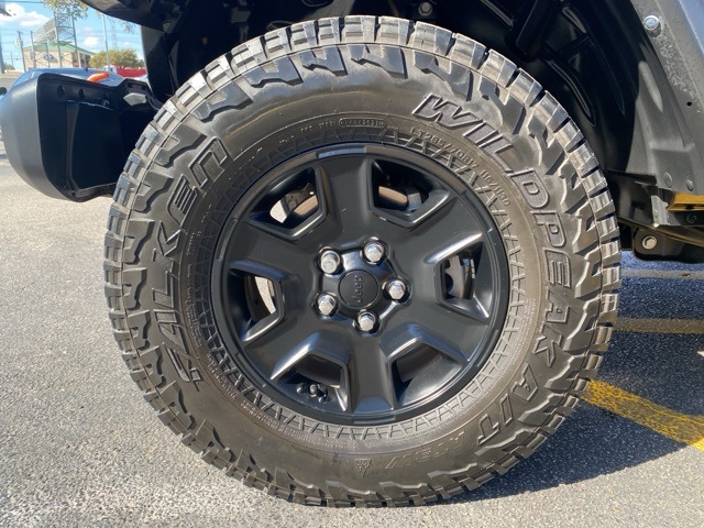 Used Car 2021 Jeep Gladiator  Mojave For Sale Under $40,000 In San Antonio, Texas