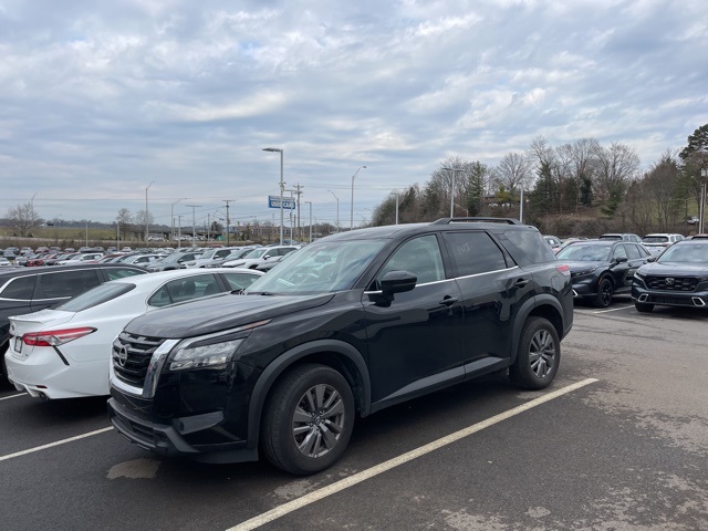 2024 Nissan Pathfinder SV 4WD