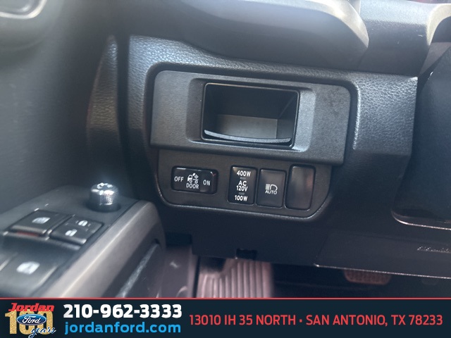 Used Car 2018 Toyota Tacoma  Trd Off-road For Sale Under $30,000 In San Antonio, Texas