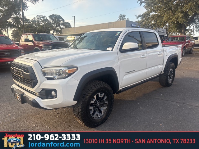 Used Car 2018 Toyota Tacoma  Trd Off-road For Sale Under $30,000 In San Antonio, Texas