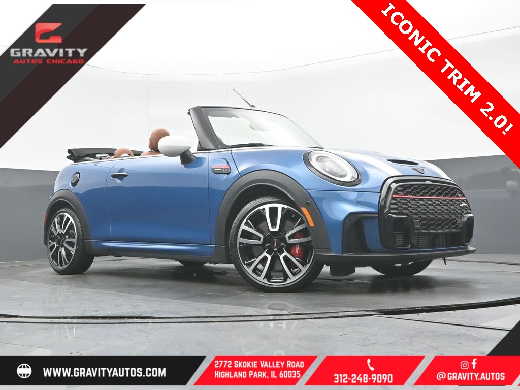 2023 MINI John Cooper Works Iconic's photo