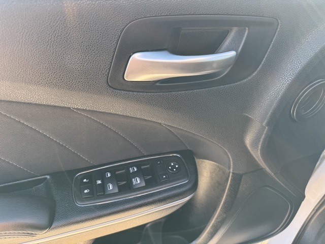 2017 Dodge Charger SXT photo 54