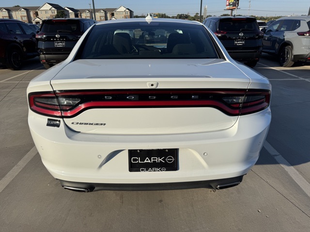 2017 Dodge Charger SXT photo 45