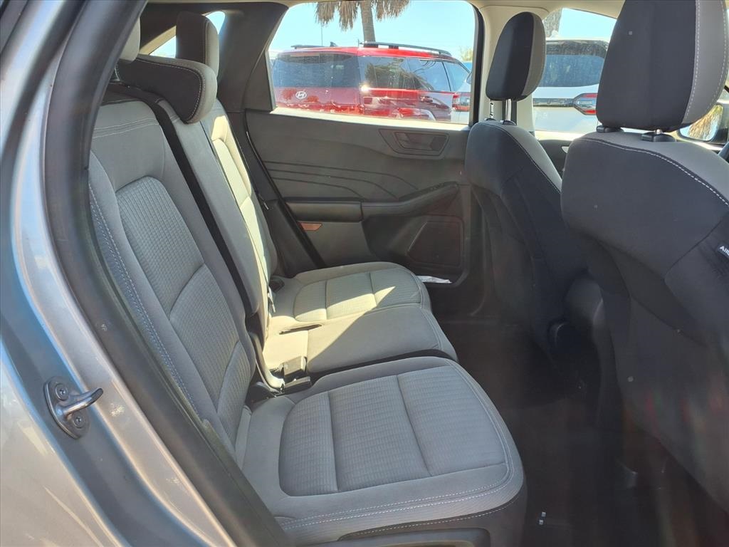 2022 Ford Escape S - 9