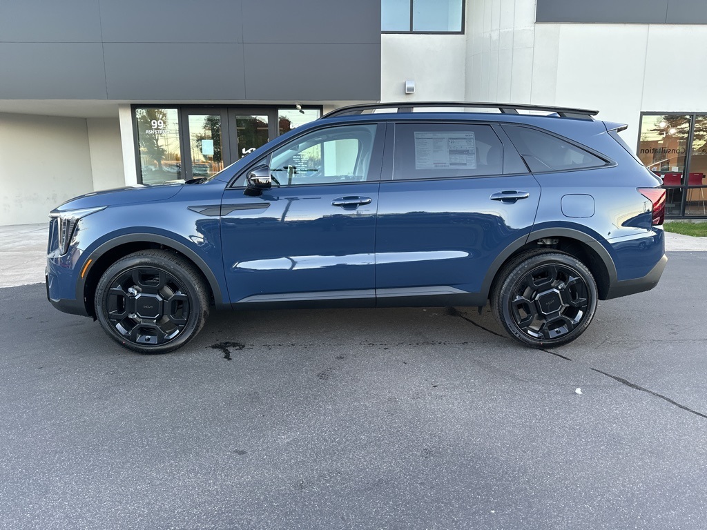 2026 Kia Sorento EX photo 2