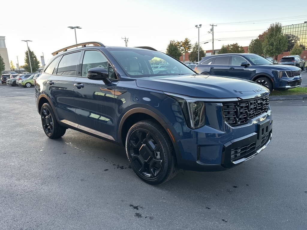 2026 Kia Sorento EX photo 4