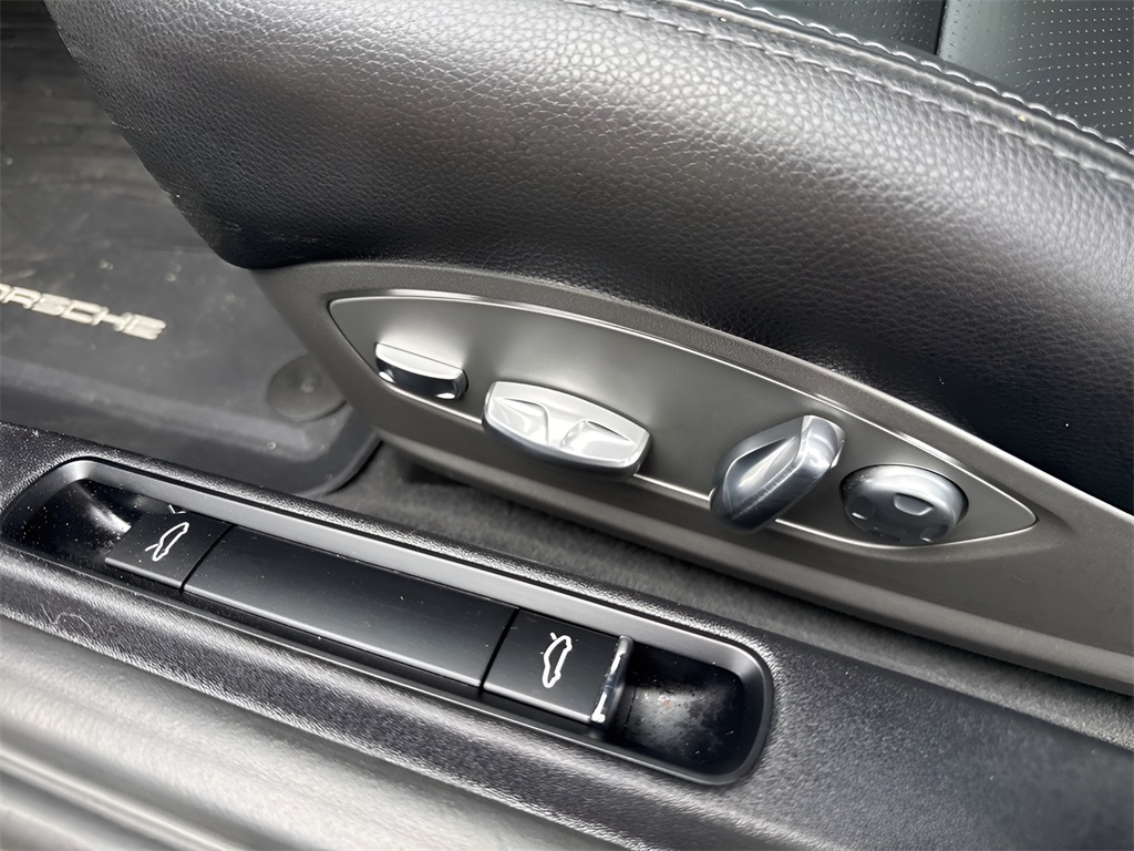 2017 Porsche 718 Cayman