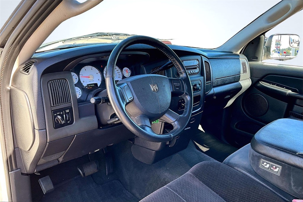 2005 Dodge Ram 2500 SLT White at DeMontrond Auto Country