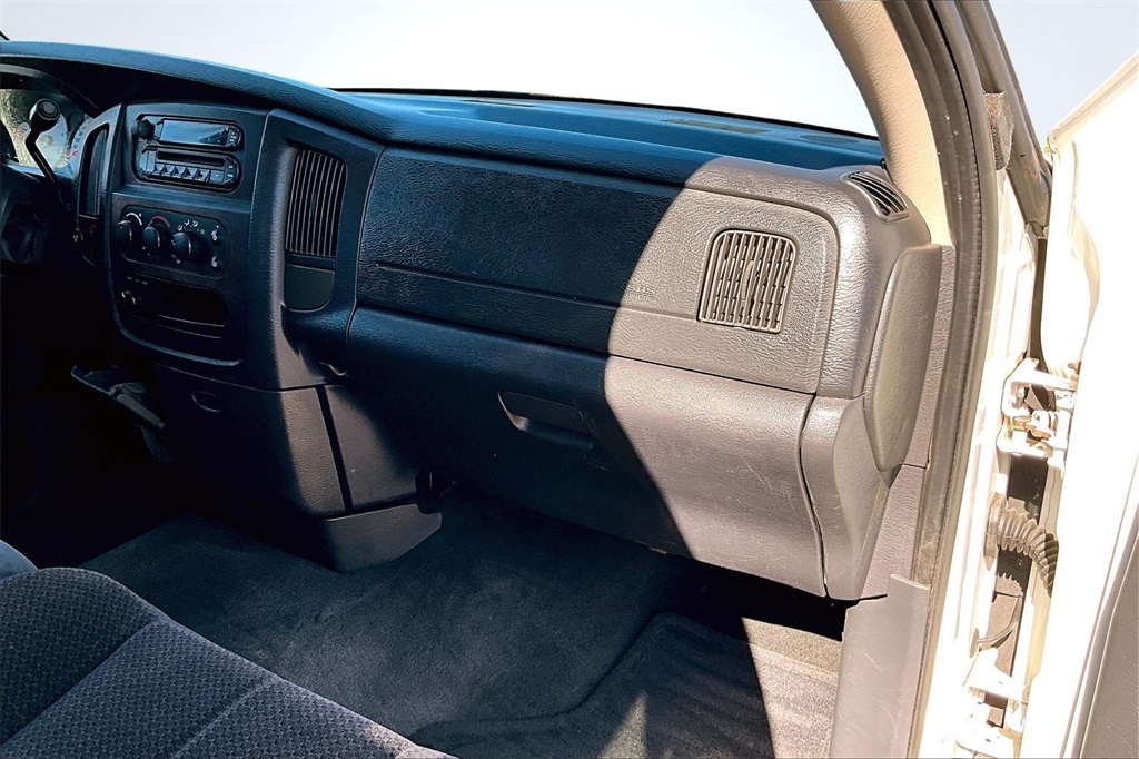 2005 Dodge Ram 2500 SLT White at DeMontrond Auto Country