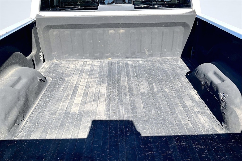 2005 Dodge Ram 2500 SLT White at DeMontrond Auto Country