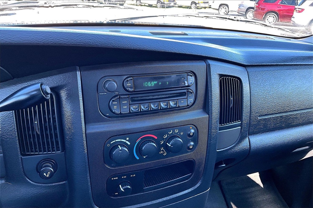 2005 Dodge Ram 2500 SLT White at DeMontrond Auto Country