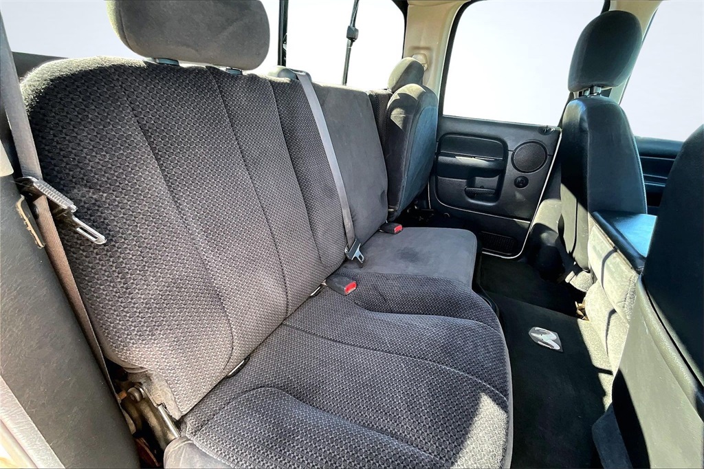 2005 Dodge Ram 2500 SLT White at DeMontrond Auto Country