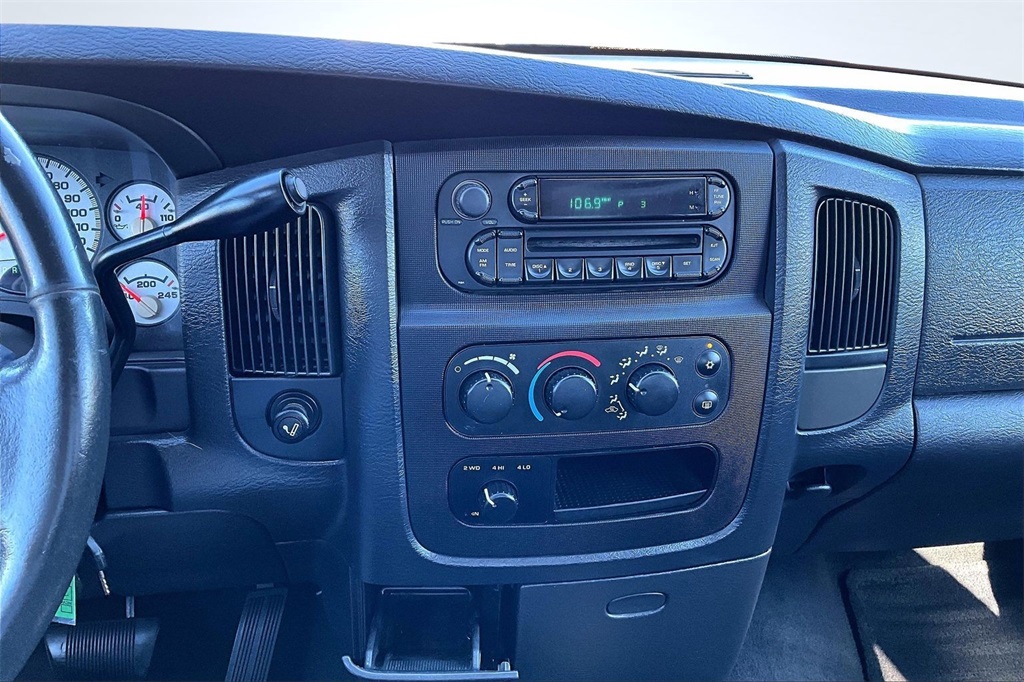 2005 Dodge Ram 2500 SLT White at DeMontrond Auto Country