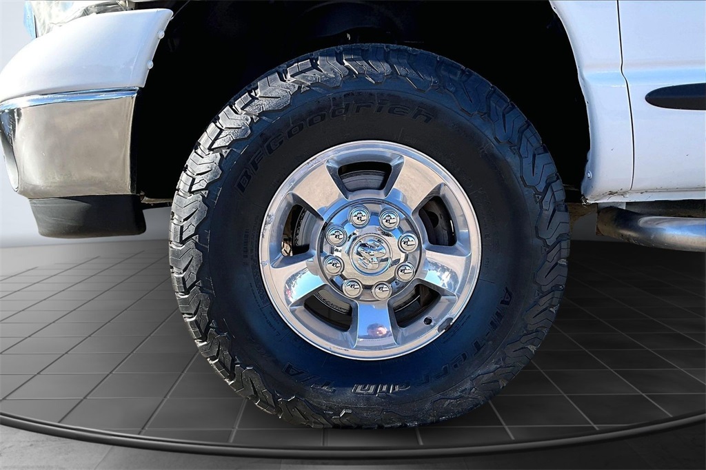 2005 Dodge Ram 2500 SLT White at DeMontrond Auto Country