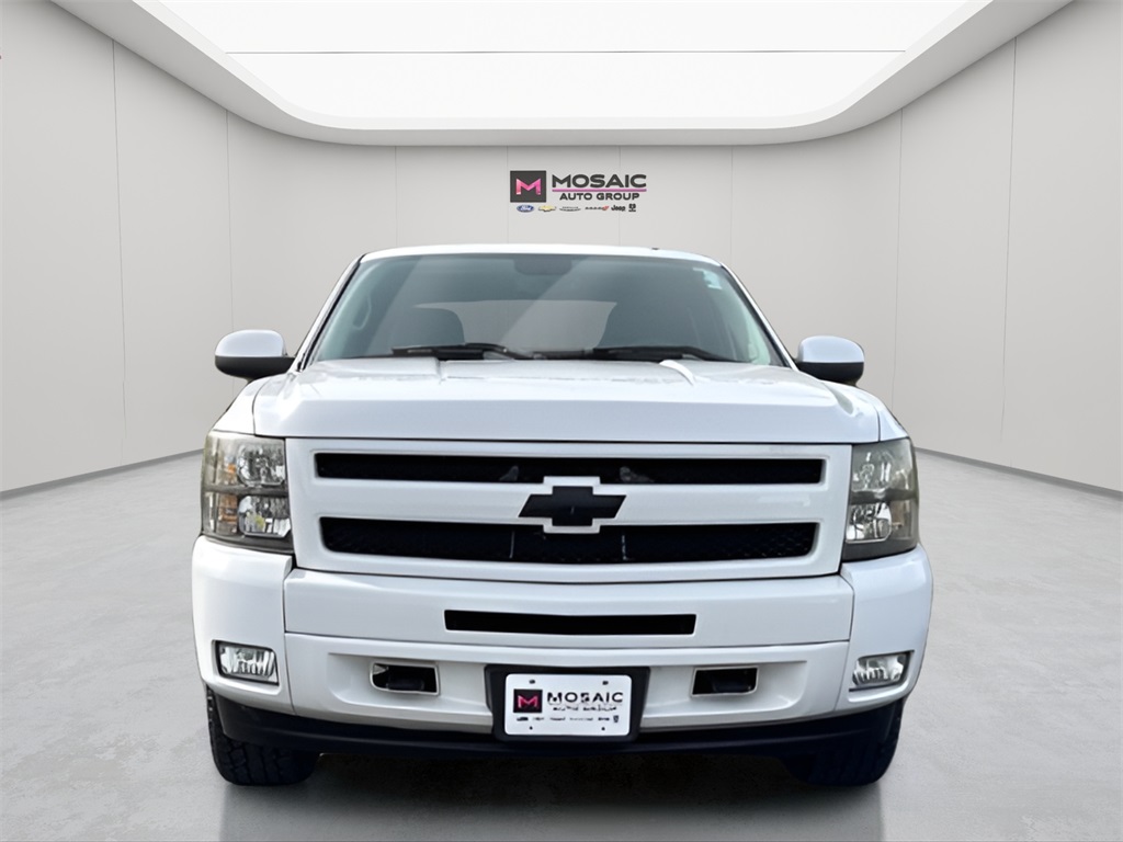 Used 2010 Chevrolet Silverado 1500 LTZ with VIN 1GCSKTE38AZ280061 for sale in Zumbrota, Minnesota