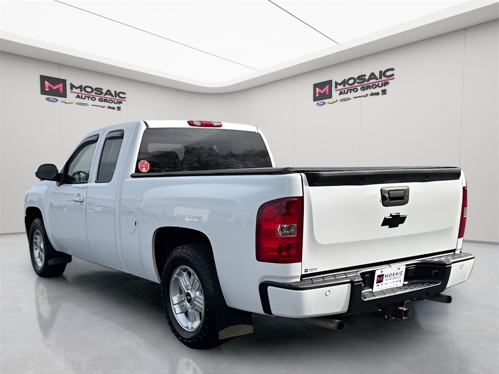 2010 Chevrolet Silverado 1500 LTZ photo 4