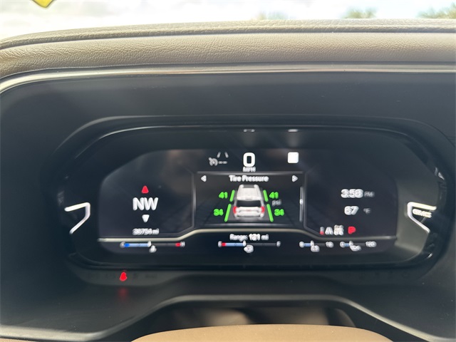 2022 GMC Yukon Denali White at Traditions Chevrolet