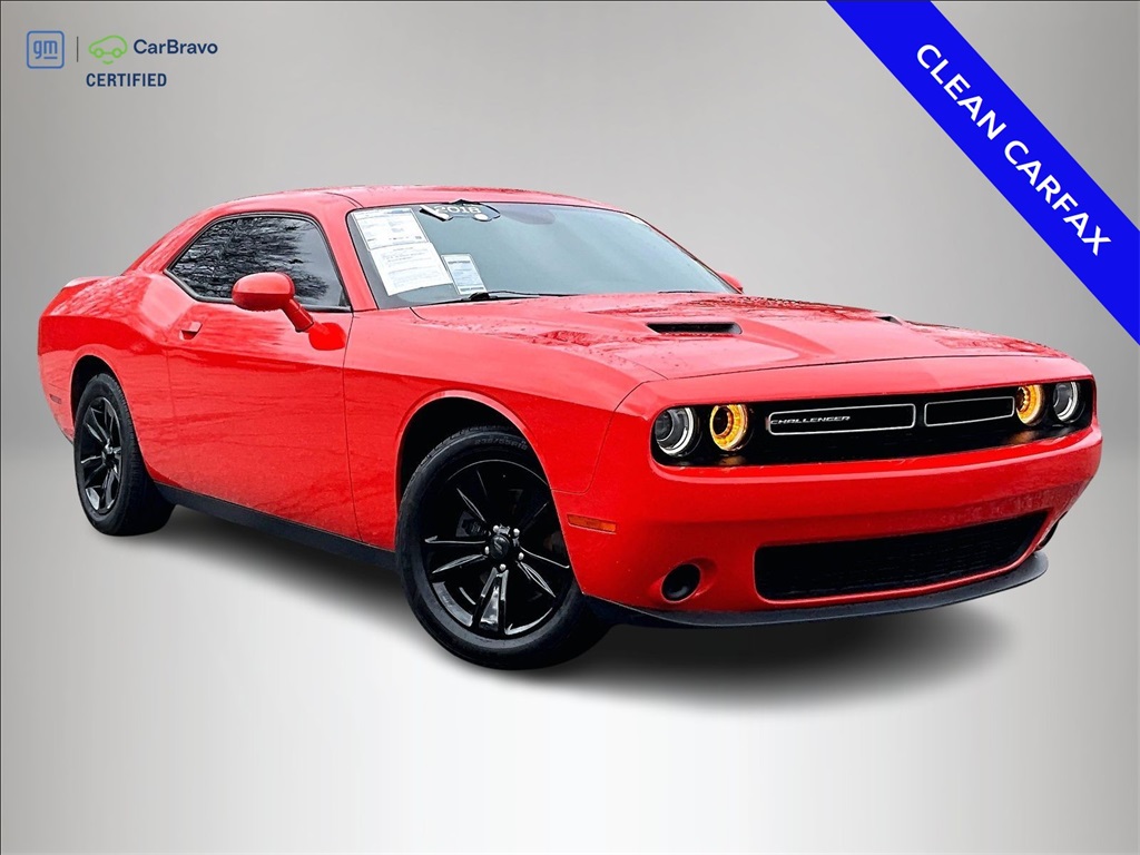 2018 Dodge Challenger SXT RWD