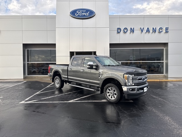 2019 Ford F-350 Super Duty Lariat Crew Cab 4WD