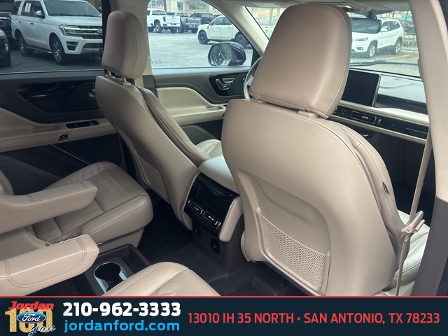 Used Car 2022 Lincoln Aviator  Reserve For Sale Under $40,000 In San Antonio, Texas