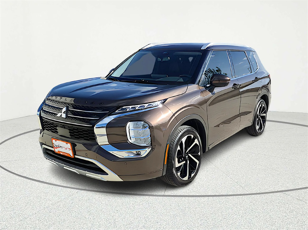 2024 Mitsubishi Outlander SEL Brown at Shottenkirk Kia Fort Bend