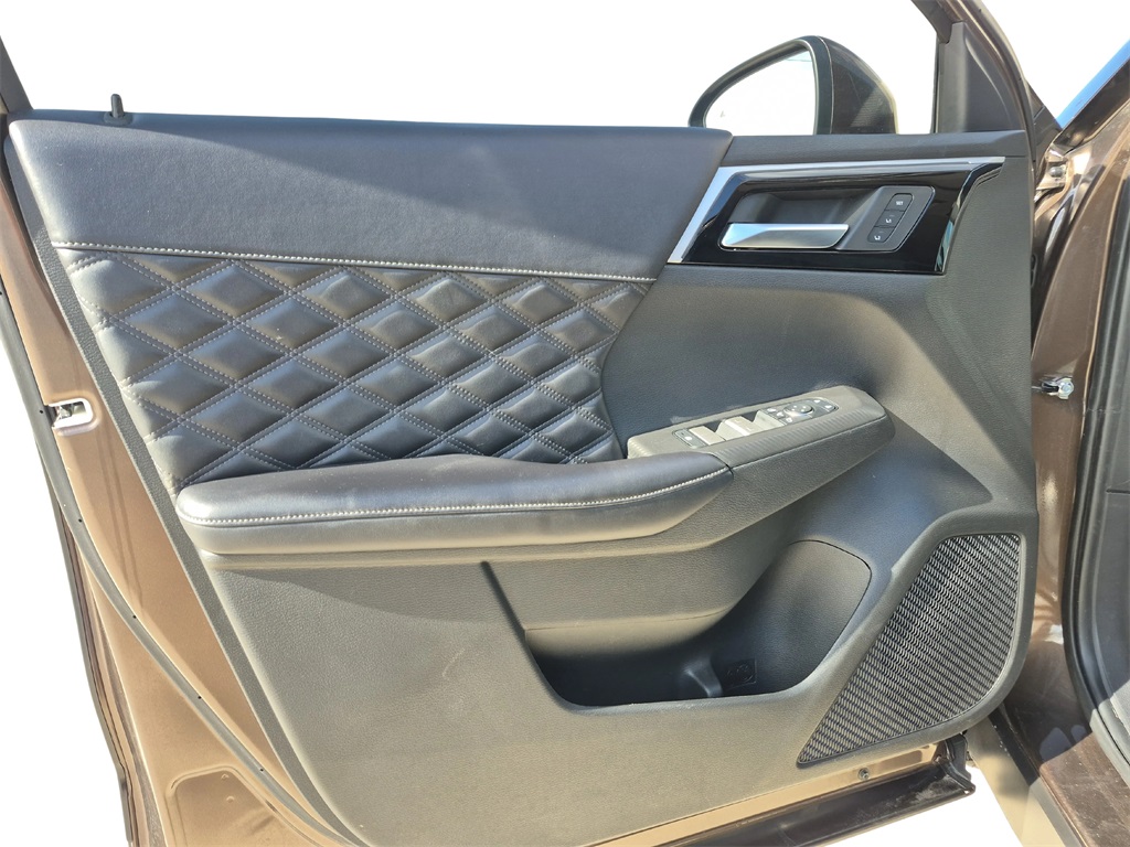 2024 Mitsubishi Outlander SEL Brown at Shottenkirk Kia Fort Bend