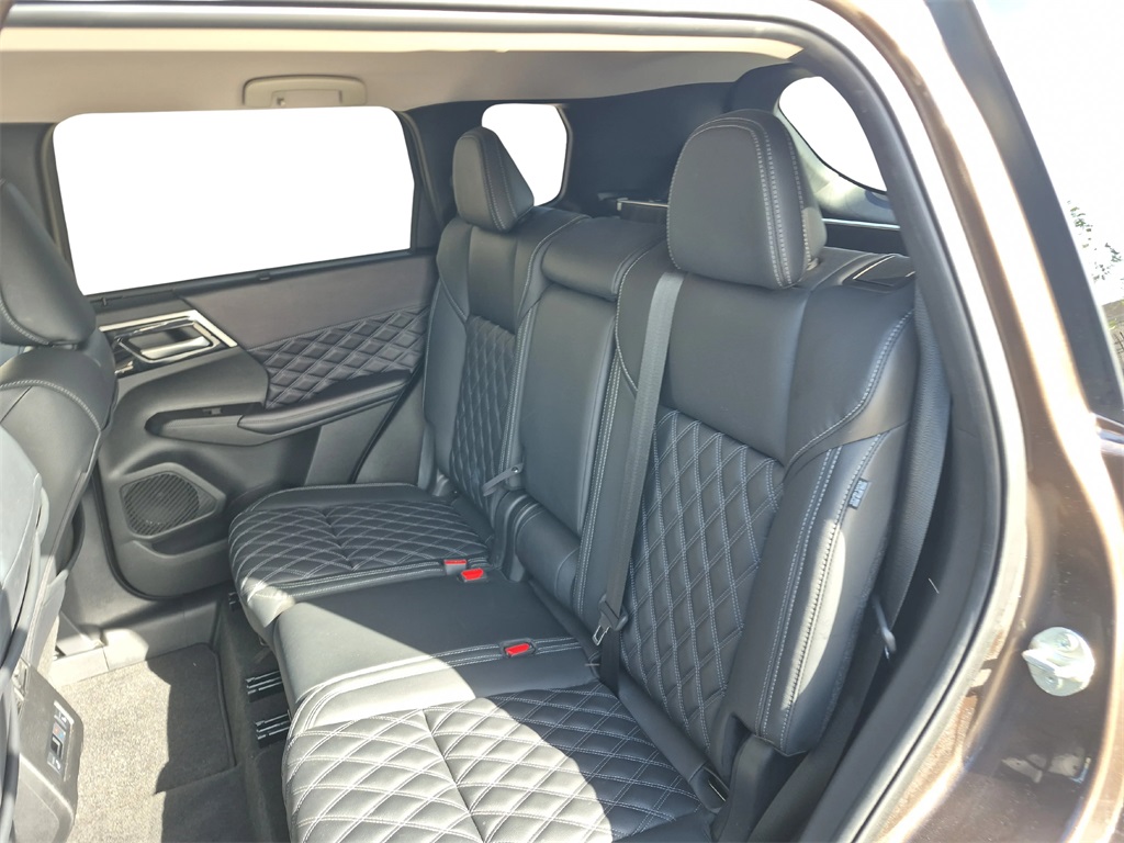 2024 Mitsubishi Outlander SEL Brown at Shottenkirk Kia Fort Bend