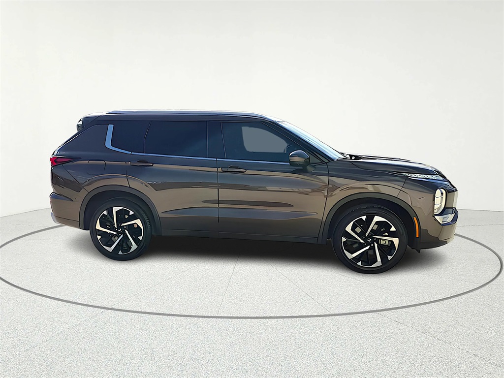 2024 Mitsubishi Outlander SEL Brown at Shottenkirk Kia Fort Bend