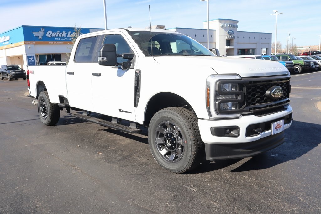 2026 Ford F-350 Super Duty XL Crew Cab 4WD