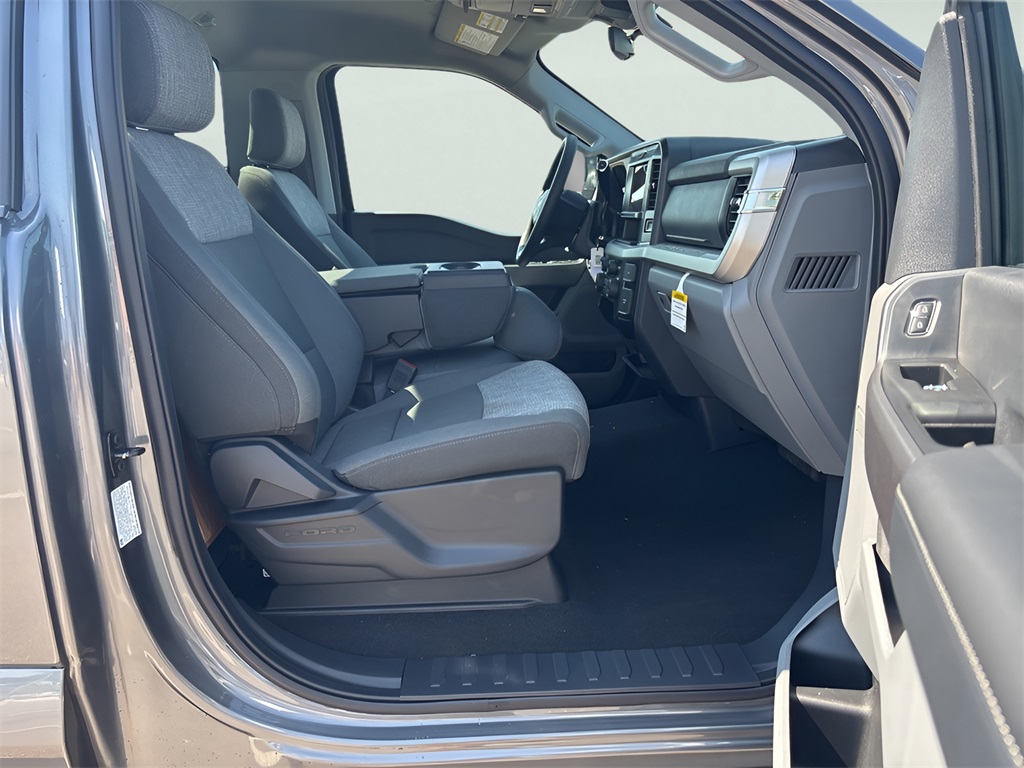 2025 Ford F-350SD