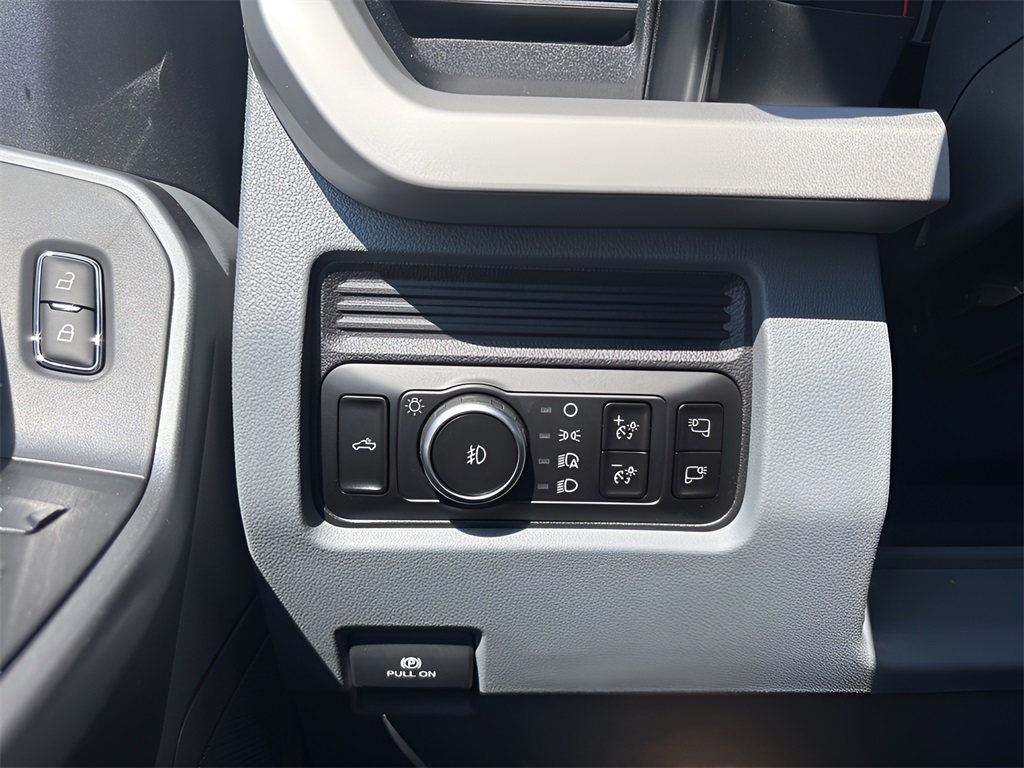 2025 Ford F-350SD
