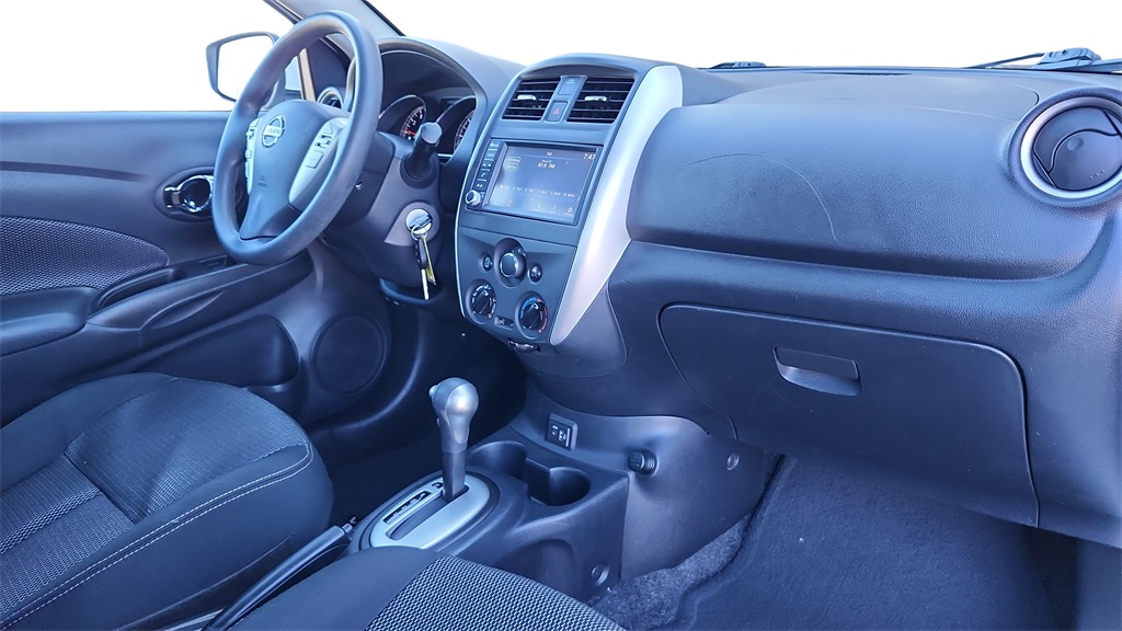 2019 Nissan Versa