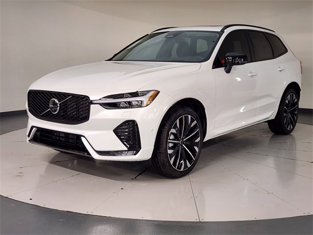 2026 Volvo XC60 Ultra's photo