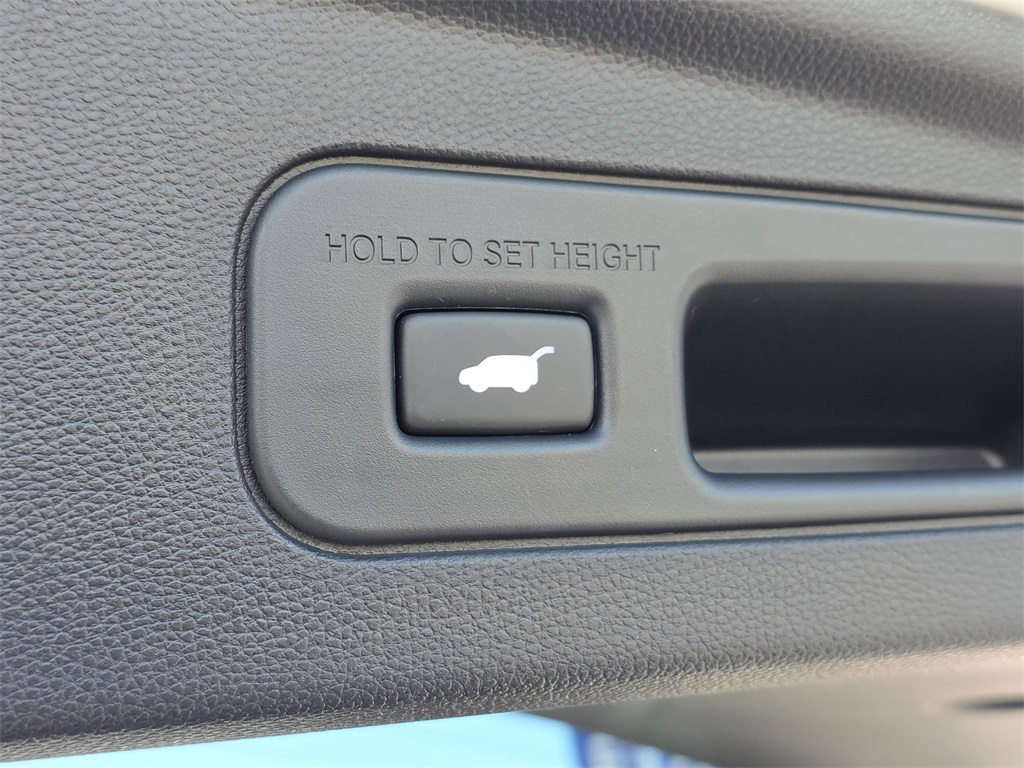 2022 Acura MDX Technology White at Classic Elite Chevrolet Sugar Land