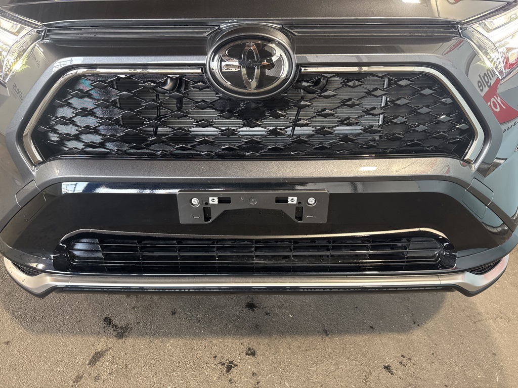 Thumbnail: 2025 Toyota RAV4 - 14