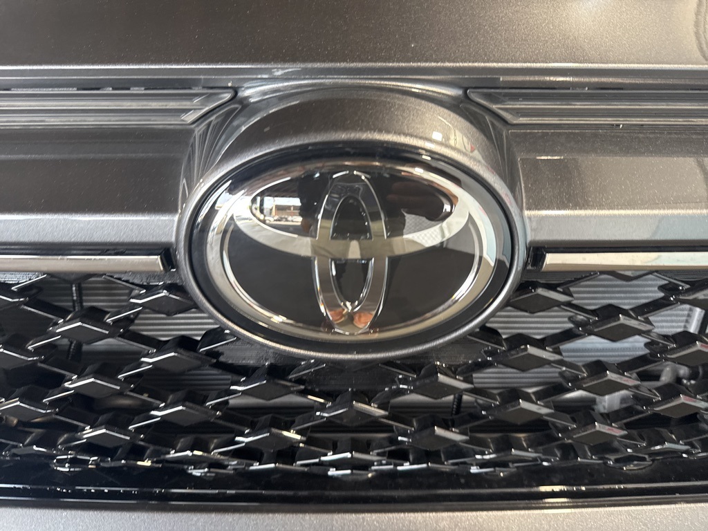 Thumbnail: 2025 Toyota RAV4 - 15
