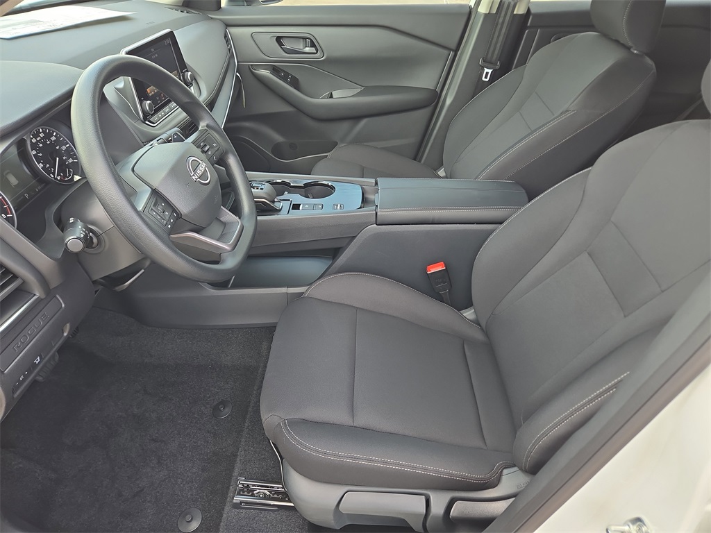 2026 Nissan Rogue S - 6