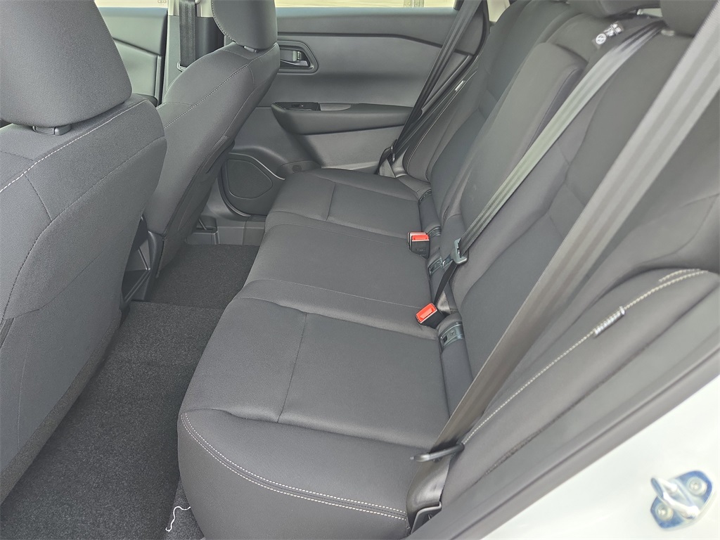 2026 Nissan Rogue S - 7