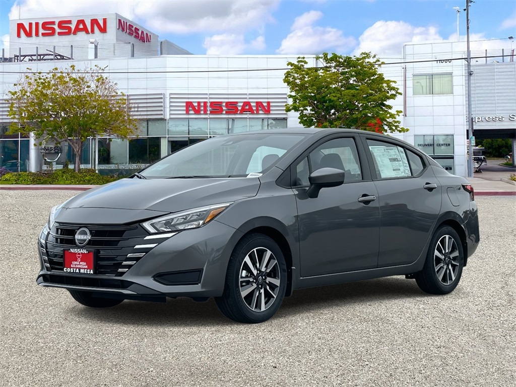 2025 Nissan Versa SV's photo